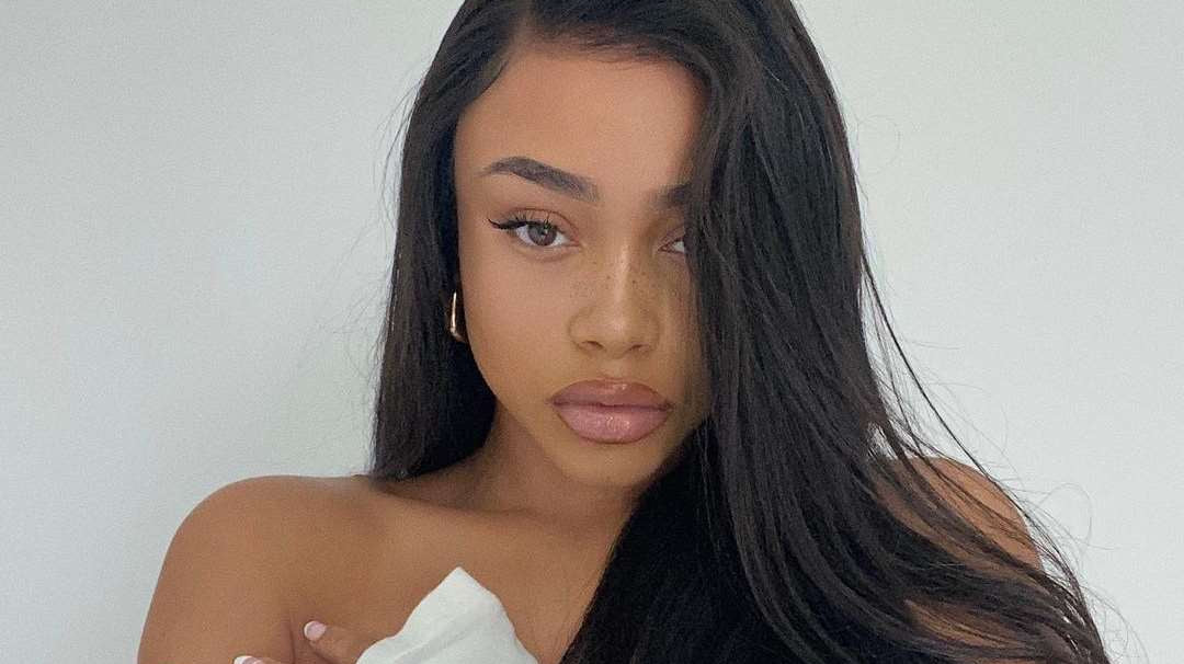 How to Put on A Hairvivi Lace Wig in 4 Steps?