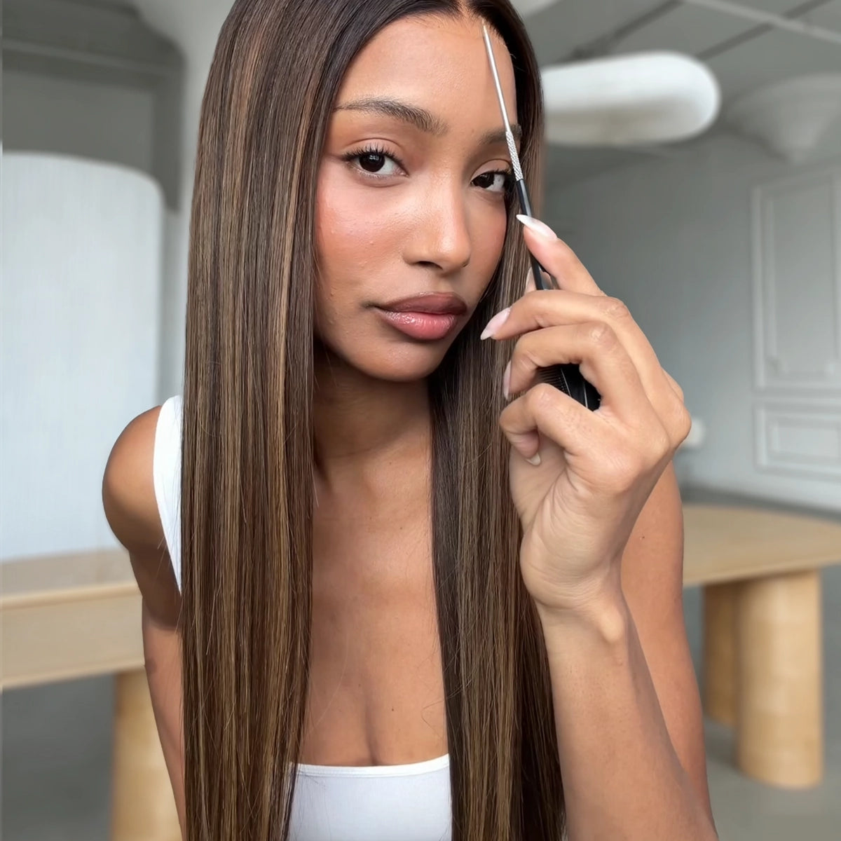 Maire Long Brown Wig with Blonde Highlights | Hairvivi