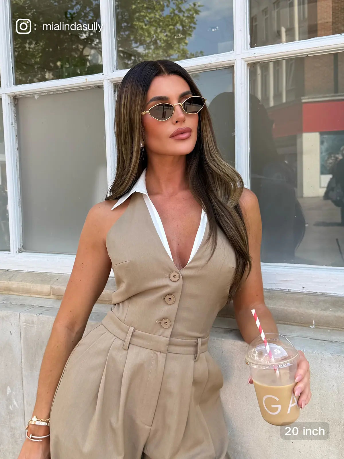 Maire long brown wig with blonde highlights