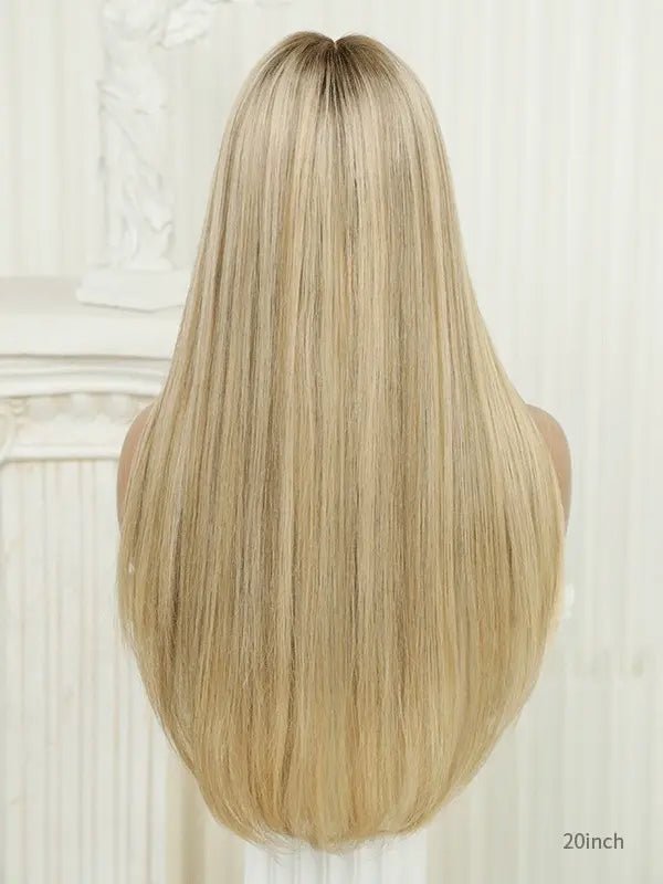 Blonde wig with highlights and luminous honey strands