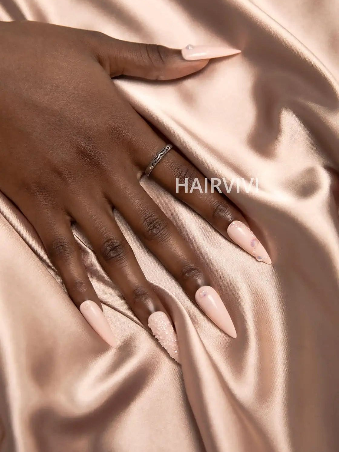 Press on nails
